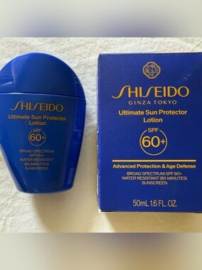 Shiseido Ultimate Sun Protector Lotion SPF 60+ — Blue